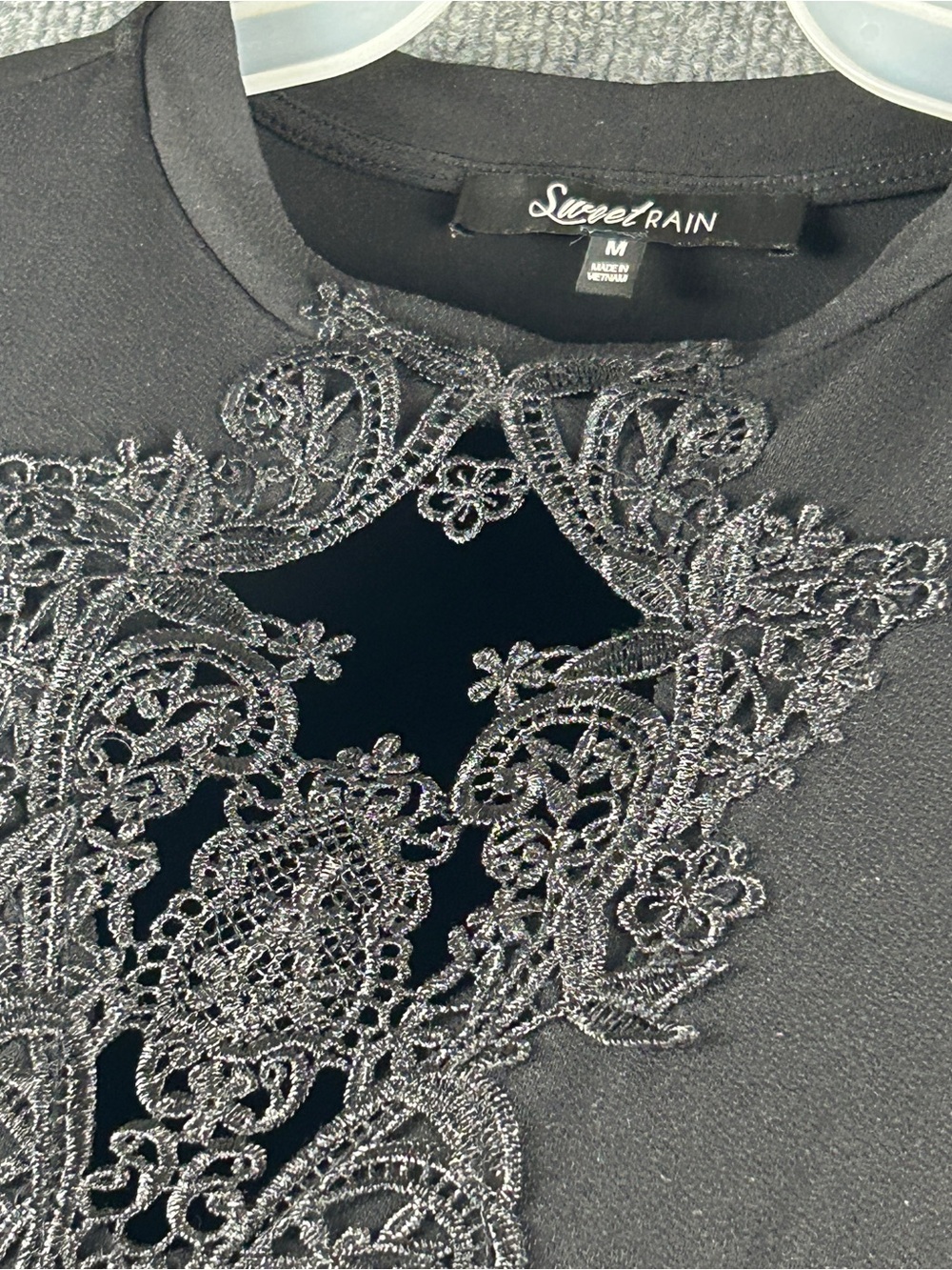 Sweet Rain Black Corded Lace Cutout Applique Puff 3/4 Sleeve Blouse Size Medium - Picture 6 of 12